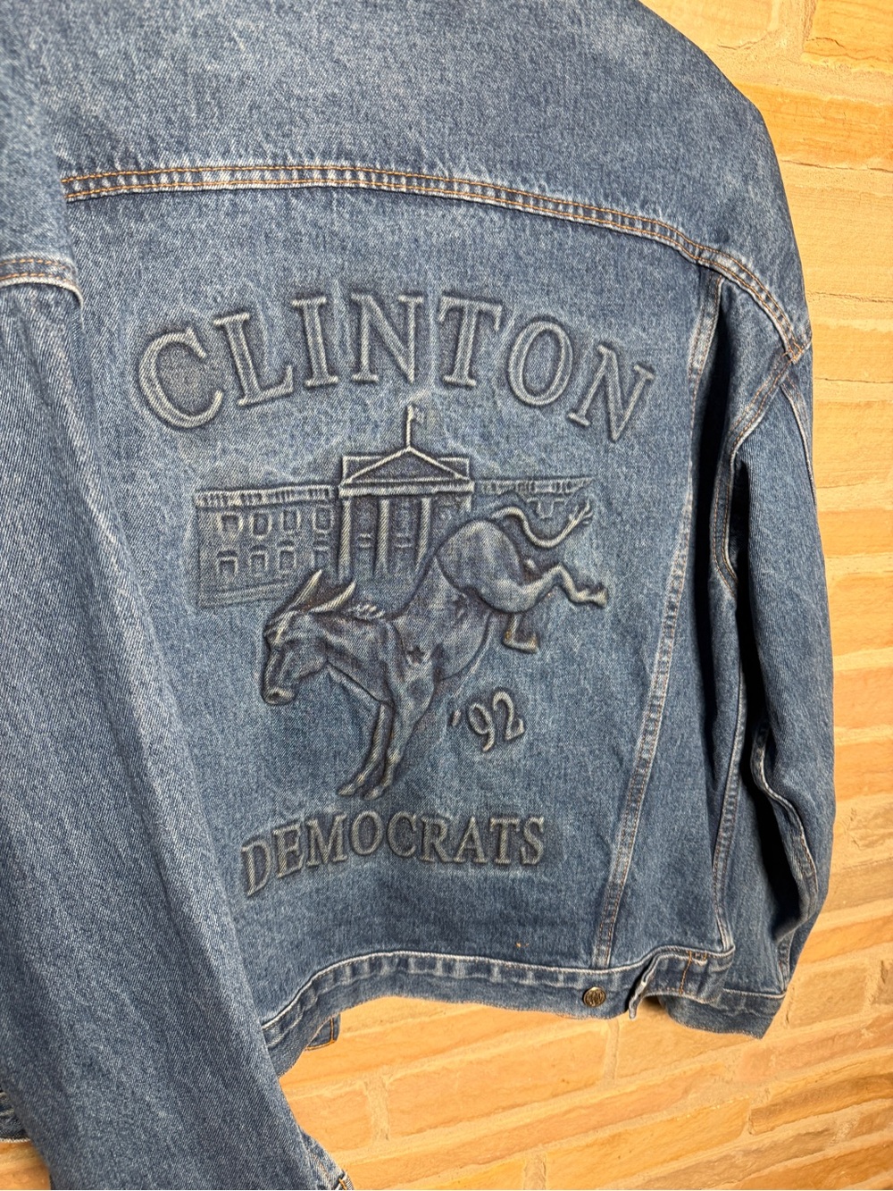 Vintage Embroidered Blue Denim Jacket – Clinton '92 Democrats size L - Picture 2 of 9